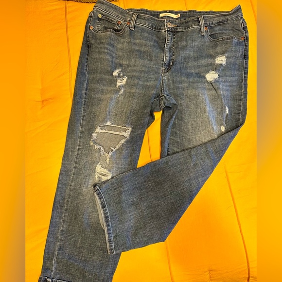 Levi Strauss & Co Jeans - Picture 1 of 3